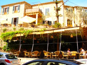 Deia Restaurant