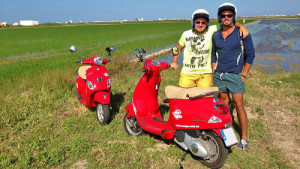 Discovery of the City & Albufera National Park on a Vespa